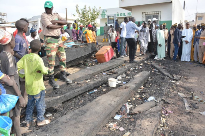 CRD sur la pêche à Mbour / Alioune Ndoye liste les réalisations de Macky dans la région et affronte les pêcheurs... CRD sur la pêche à Mbour / Alioune Ndoye liste les réalisations de Macky dans la région et affronte les pêcheurs...