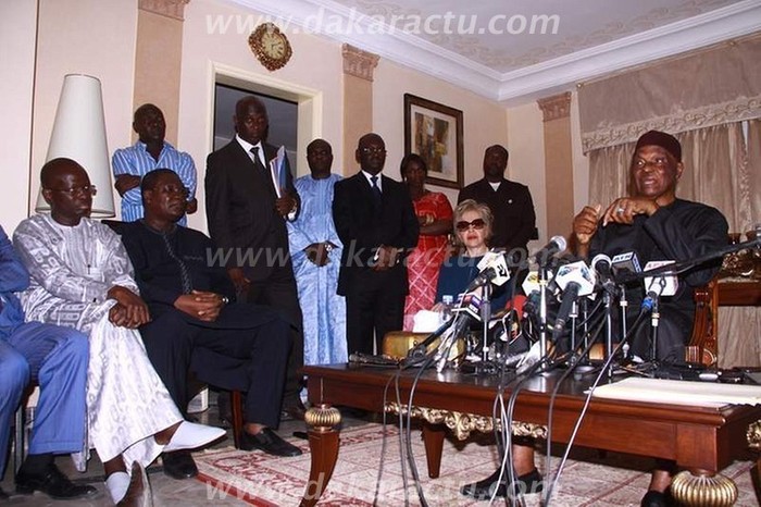 Revivez en images et en son la conférence de presse d'Abdoulaye Wade 