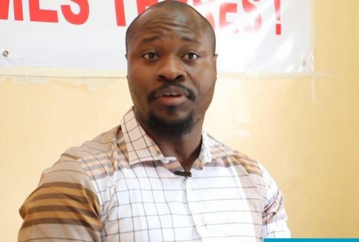 Camp Pénal: Guy Marius Sagna a quitté la prison à bord d’un taxi. Camp Pénal: Guy Marius Sagna a quitté la prison à bord d’un taxi.