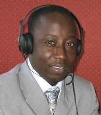 Cheikh Yérim Seck commence "Remue-ménage" par une précision sur les propos qui lui étaient prêtés à l'endroit d'Alassane Samba Diop 