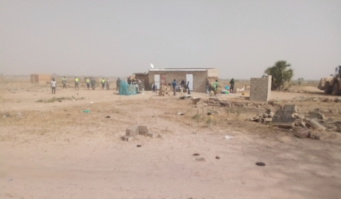 Construction du stade municipal de Kaolack : La Dscos procède à la démolition de 312 emprises. Construction du stade municipal de Kaolack : La Dscos procède à la démolition de 312 emprises.