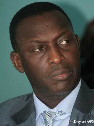 Chaud pour Babacar Diagne la tête de la RTS