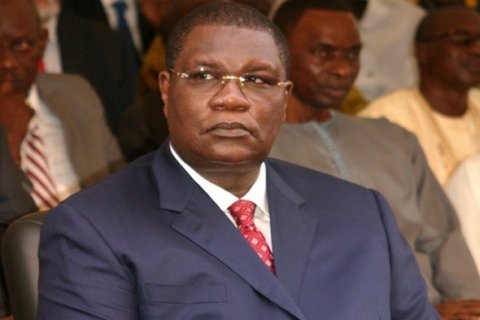 Dernière minute: Ousmane Ngom exhibe les preuves de l'appartenance des véhicules à Abdoulaye Wade