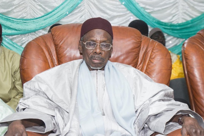 Serigne Mor Diop ferme la mosquée Moultazam pour les prières de vendredi jusqu’à nouvel ordre. Serigne Mor Diop ferme la mosquée Moultazam pour les prières de vendredi jusqu’à nouvel ordre.