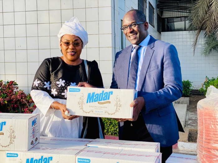Lutte contre Covid 19: le ministre de la femme vient en appui en produits d’hygiène aux daaras
