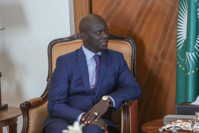 Macky Gakou : « J’ai dit au président de la République notre détermination à l’accompagner dans le combat contre le coronavirus. Mon parti va voter la loi à l’assemblée nationale » Macky Gakou : « J’ai dit au président de la République notre détermination à l’accompagner dans le combat contre le coronavirus. Mon parti va voter la loi à l’assemblée nationale »