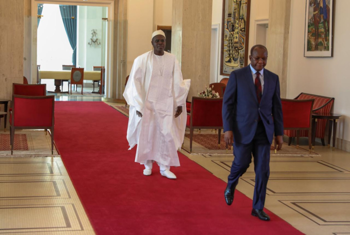 Khalifa Sall : « Je dis ma compassion aux Sénégalais infectés... Nous félicitons le président pour les mesures prises et lui assurer de notre soutien... » Khalifa Sall : « Je dis ma compassion aux Sénégalais infectés... Nous félicitons le président pour les mesures prises et lui assurer de notre soutien... »