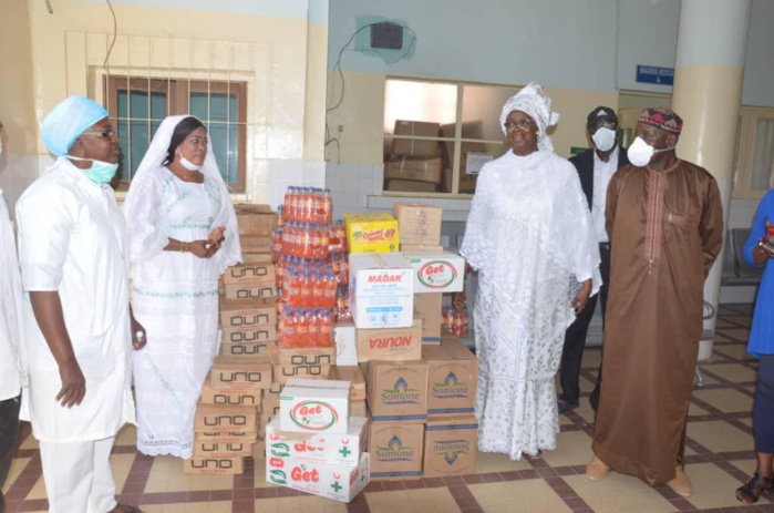 Médina / Lutte contre la Covid-19 : M. Cheikh Ahmed Tidiane Ba et la Catb au secours des structures de santé de la Médina. Médina / Lutte contre la Covid-19 : M. Cheikh Ahmed Tidiane Ba et la Catb au secours des structures de santé de la Médina.