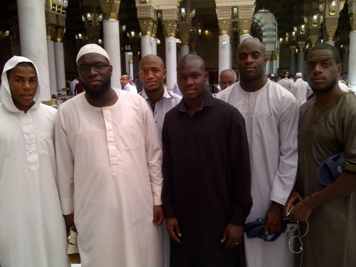 Photo: Jacques Faty en compagnie de Moussa Sow à la Mecque