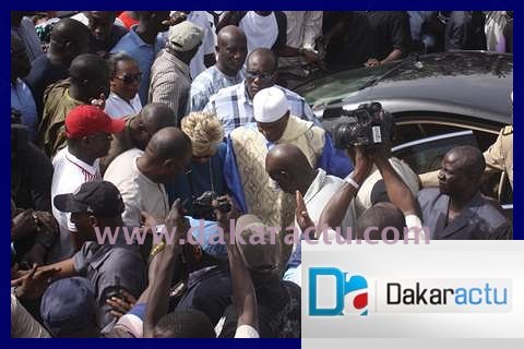 L'arrivée de Me Abdoulaye Wade au centre Fadilou Mbacké, au Point E (PHOTOS)