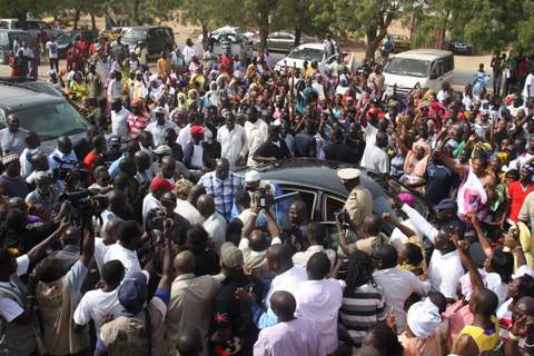 L'arrivée de Me Abdoulaye Wade au centre Fadilou Mbacké, au Point E (PHOTOS)