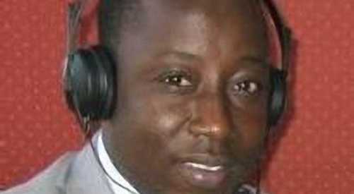 Alassane Samba Diop invite  les Ong comme le Forum civil à payer des redevances aux radios privées.