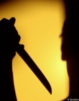 Un "coxeur" mortellement poignardé par son camarade. 