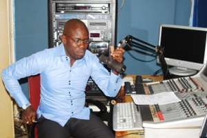 Convocation de Bougane Guèye Dany à la Dst: Zik Fm rumine sa colère