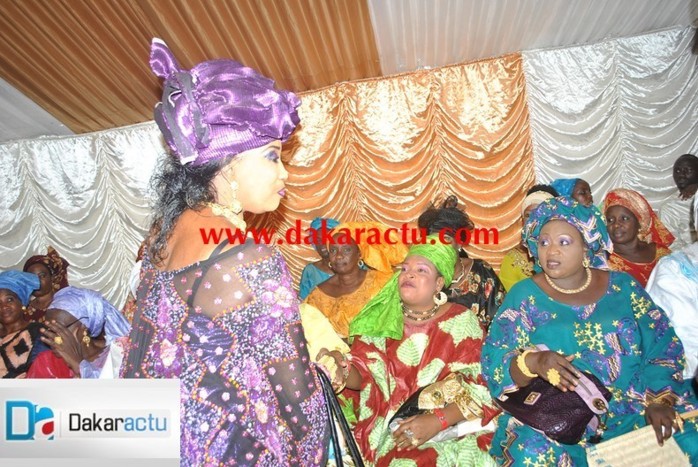 Amsatou Sow Sidibé et Kiné Lam au mariage de la fille de Bakhao Diongue (PHOTOS)
