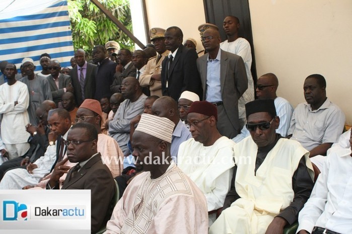La levée du corps de Madior Fall en images