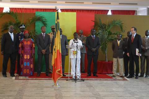 JO de Londres : Macky Sall remet le drapeau et souhaite des médailles aux athlètes  (PHOTOS)