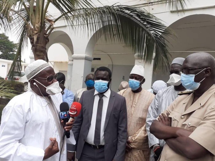 Lutte contre le Covid-19 : Mbaye Guèye EMG fait un don de matériel, vivres et autres d’une valeur de 60 millions.