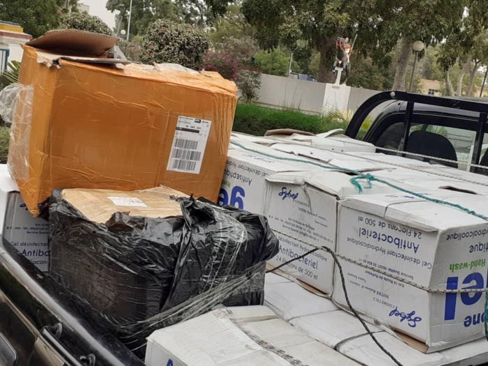 Lutte contre le Covid-19 : Mbaye Guèye EMG fait un don de matériel, vivres et autres d’une valeur de 60 millions.