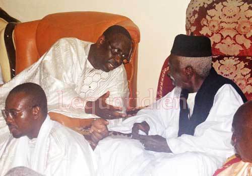 Le khalife recommande à Macky Sall de ne pas distribuer de l’argent aux marabouts: Touba veut un Nouveau Type de Président