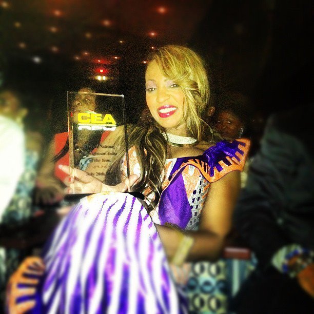 Cérémonie des Cameroon Entertainment Awards 2012 à Washington Dc: Viviane Chidid remporte un award  (PHOTOS)