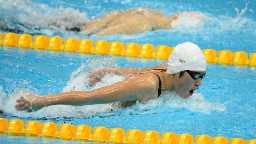 Une Chinoise de 16 ans nage plus vite que Phelps et Lochte