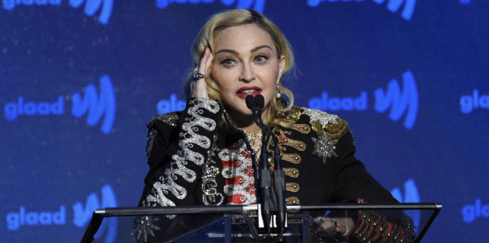 Coronavirus : Madonna affirme avoir été contaminée quand elle était à Paris.
