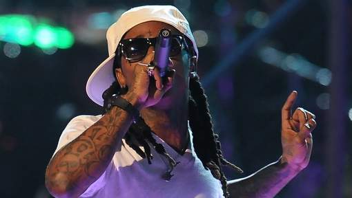 Lil Wayne arrête le rap pour faire du... skateboard!