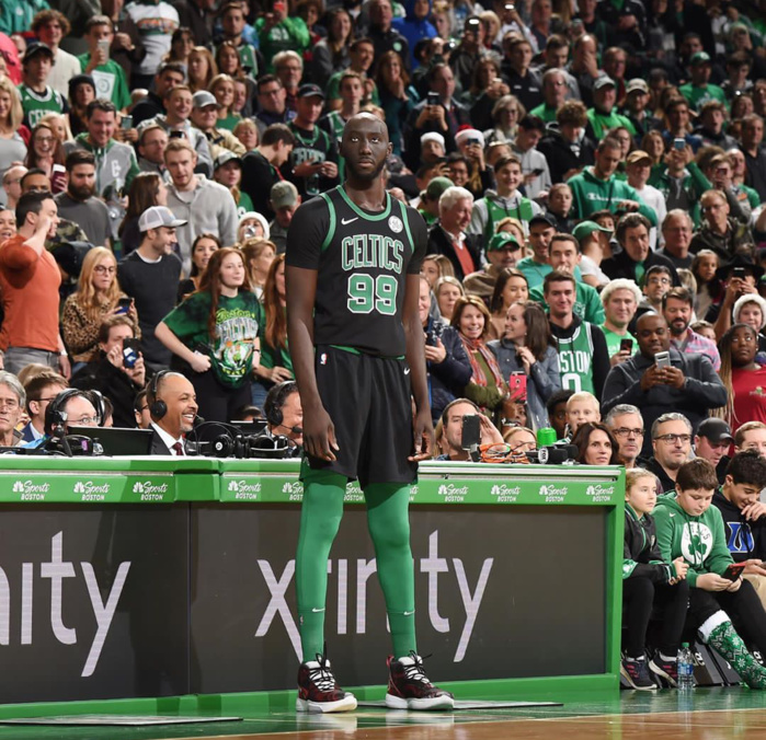 Tacko Fall (Pivot Boston Celtics, NBA) : « J'essaie de donner le meilleur de moi-même en tant que Sénégalais et en tant qu'Africain » Tacko Fall (Pivot Boston Celtics, NBA) : « J'essaie de donner le meilleur de moi-même en tant que Sénégalais et en tant qu'Africain »