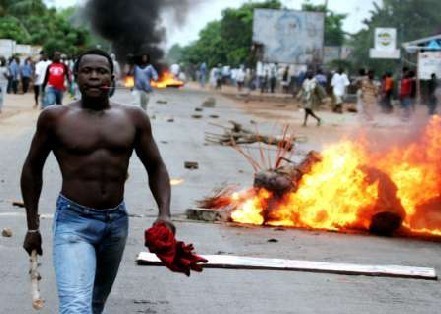 Kédougou : un manifestant blessé par des éclats de grenade lacrymogène