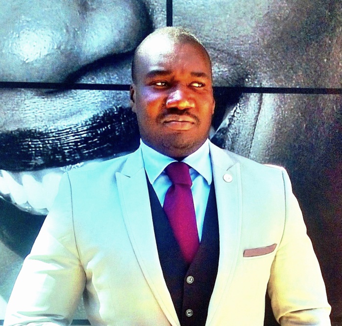 Covid-19 : une guerre de Blouses blanches ! (Hommage aux professionnels de santé) Par Ahmadou Lamine Touré