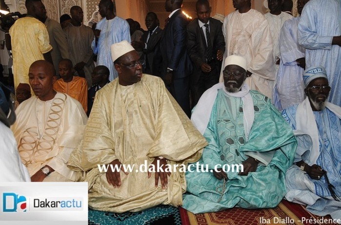 La prière de Macky Sall et de Abdoul Mbaye en images