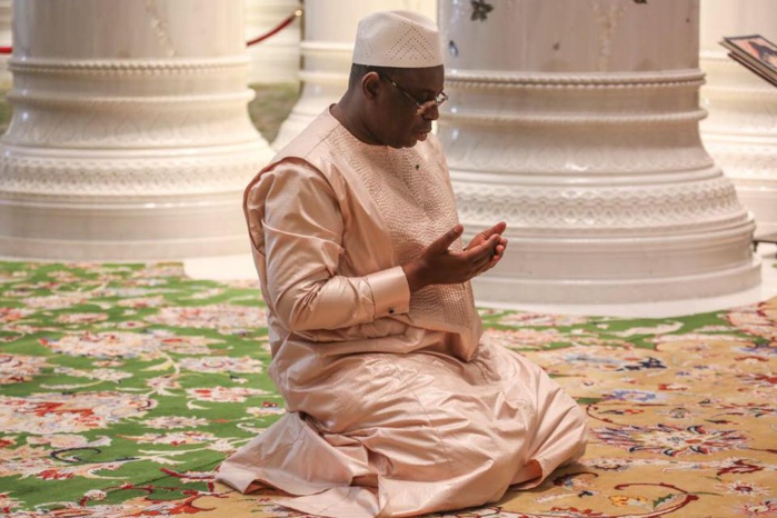 AID EL FITR : Le Président Macky Sall va prier chez lui.