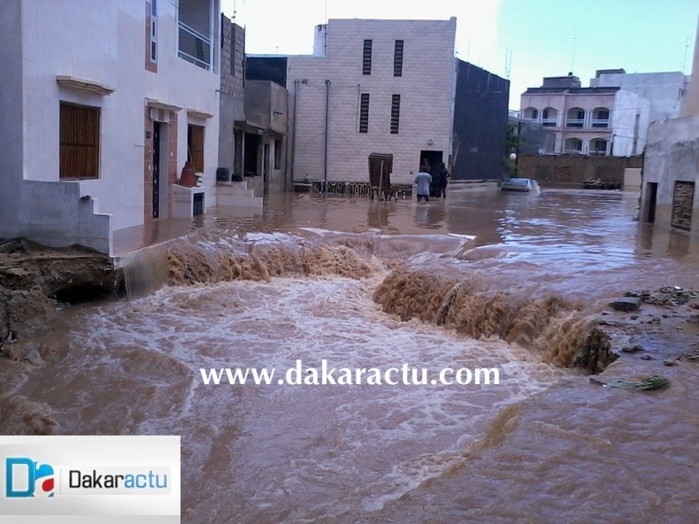 Photos: le visage apocalyptique de Ouest foire après les fortes pluies.