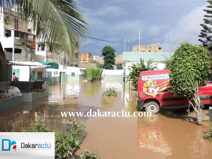 Inondations à dakar : Photos du dispensaire Philippe Maguilène Senghor.
