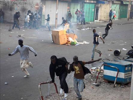 Diaobé : des affrontements font un blessé, la mairie assiégée