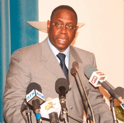 Sénégal: Macky redonne la primatie aux urgences