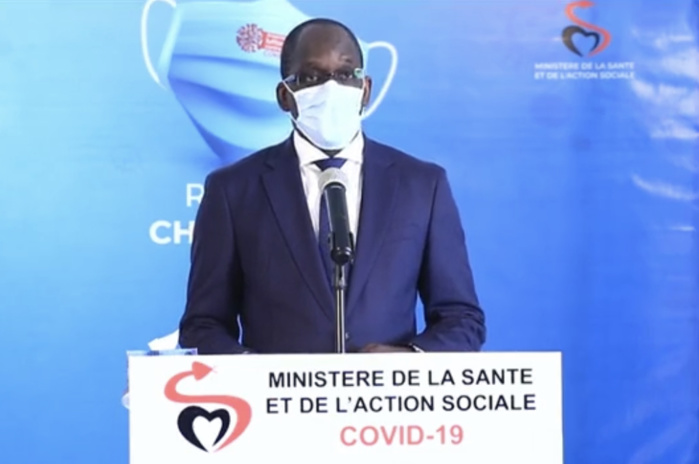 Abdoulaye Diouf Sarr : « Actuellement, nous constatons avec espoir une tendance baissière de la courbe des cas confirmés »
