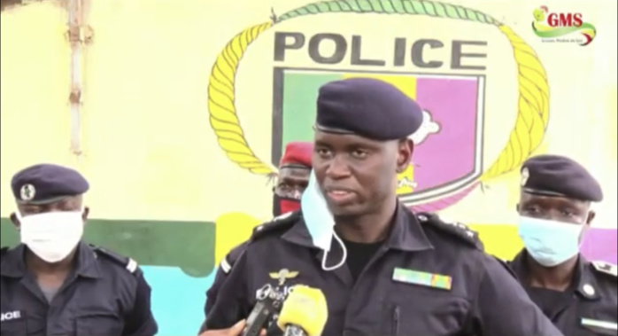 Mame Seydou Ndour, (directeur de la police des airs et des frontières) : « La pandémie de Covid-19 n’a pas empêché un certain nombre de terroristes de perpétrer des attaques dans les pays voisins, donc le Sénégal n’est pas à l’abri! » Mame Seydou Ndour, (directeur de la police des airs et des frontières) : « La pandémie de Covid-19 n’a pas empêché un certain nombre de terroristes de perpétrer des attaques dans les pays voisins, donc le Sénégal n’est pas à l’abri! »