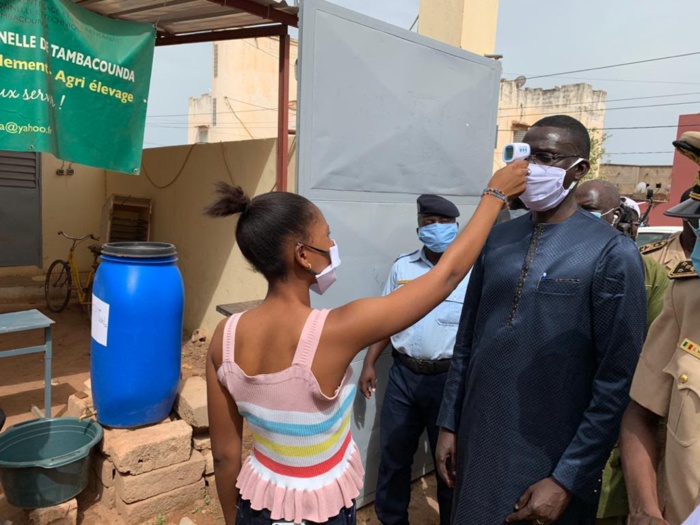 Reprise des cours du 25 Juin prochain : Dame Diop visite les écoles dans les zones les plus reculées du Sénégal. Reprise des cours du 25 Juin prochain : Dame Diop visite les écoles dans les zones les plus reculées du Sénégal.