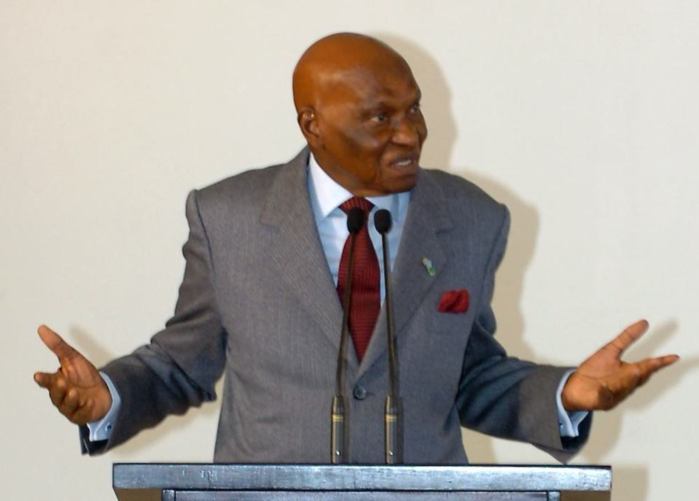 Quand Abdoulaye Wade prend un grand bain de nostalgie.