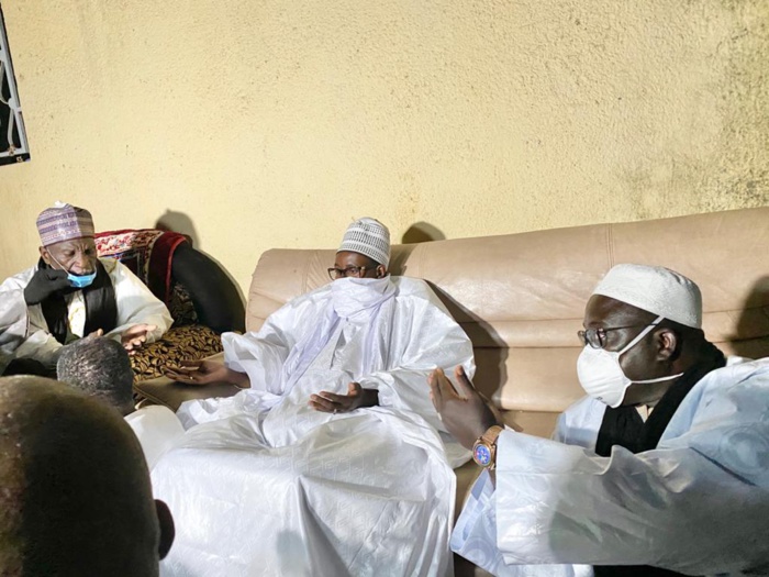 Thiènaba en deuil : Touba dépêche Serigne Bassirou Mbacké Abdou Khadre pour présenter ses condoléances. Thiènaba en deuil : Touba dépêche Serigne Bassirou Mbacké Abdou Khadre pour présenter ses condoléances.
