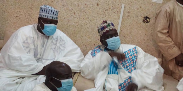 Présentation de condoléances : Les foyers religieux du pays à Médina Baye. Présentation de condoléances : Les foyers religieux du pays à Médina Baye.