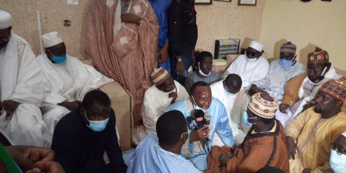 Présentation de condoléances : Les foyers religieux du pays à Médina Baye. Présentation de condoléances : Les foyers religieux du pays à Médina Baye.
