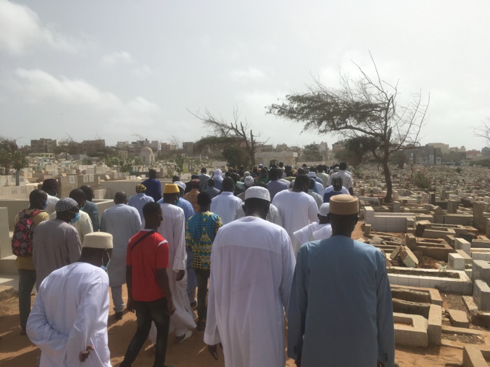 Inhumation : Mamadou Bamba Ndiaye repose désormais à Yoff. Inhumation : Mamadou Bamba Ndiaye repose désormais à Yoff.