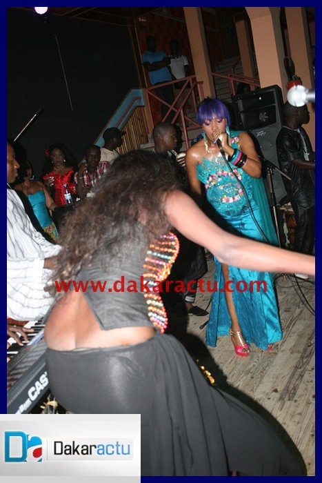 La tenue de Ndeye Gueye qui laisse apparaître ses parties intimes