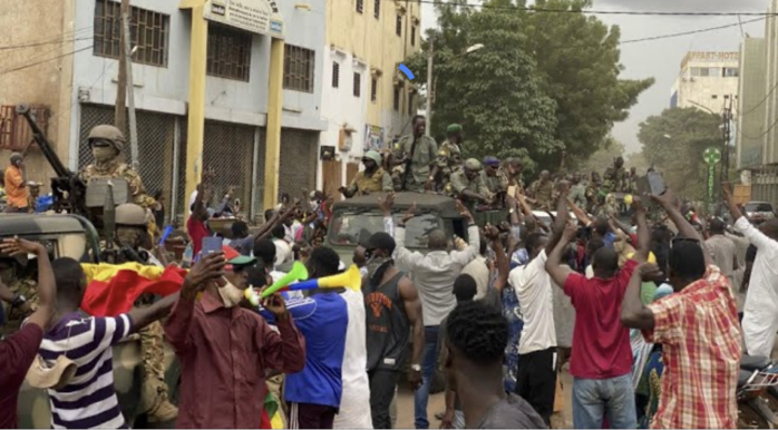 Fermeture de frontières, arrêt des flux et transactions financières : Le Mali « coupé » de toute l’Afrique de l’Ouest...