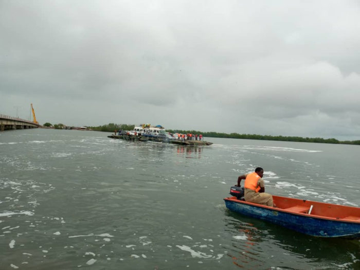 Ziguinchor / Pont de Niambalang : L'armée assure la continuité de la traversée. Ziguinchor / Pont de Niambalang : L'armée assure la continuité de la traversée.