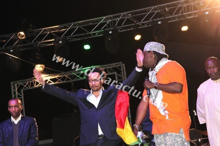 Awady a fait bouger Souleymane Jules Diop lors de son concert à l'Université Cheikh Anta Diop