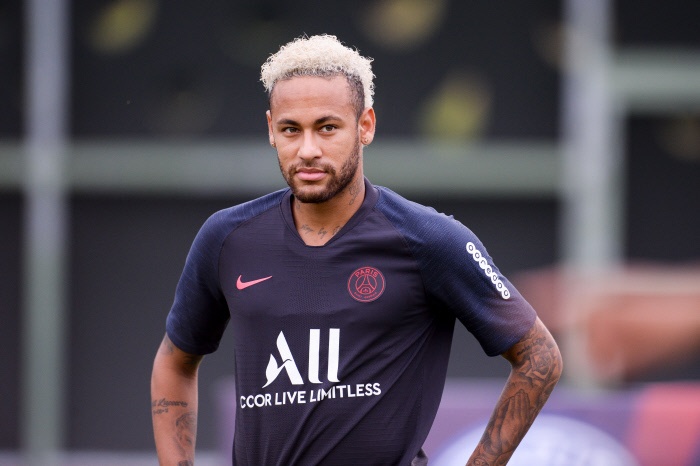 PSG : Neymar confirme qu'il reste cet été !